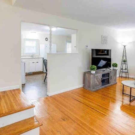 Amazing Ranch Mins Away From Airprt/Rit/Dwtn/Uofr Lejlighed Rochester Eksteriør billede