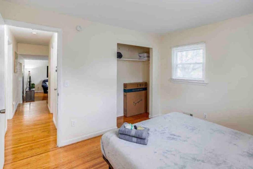 Amazing Ranch Mins Away From Airprt/Rit/Dwtn/Uofr Lejlighed Rochester Eksteriør billede